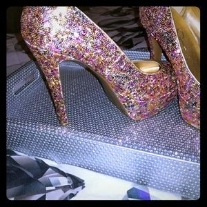 Jessica Simpson sequence heels
